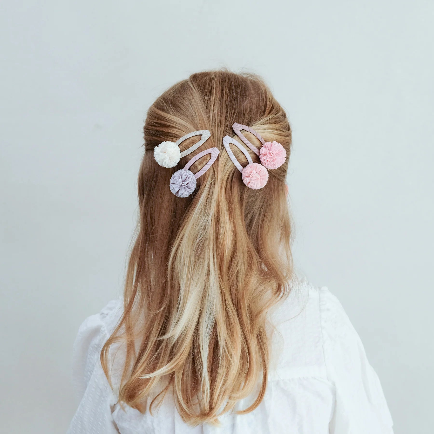 152000-75_tulle_pom_pom_clic_clacs_3_1800x1800_jpg.webp