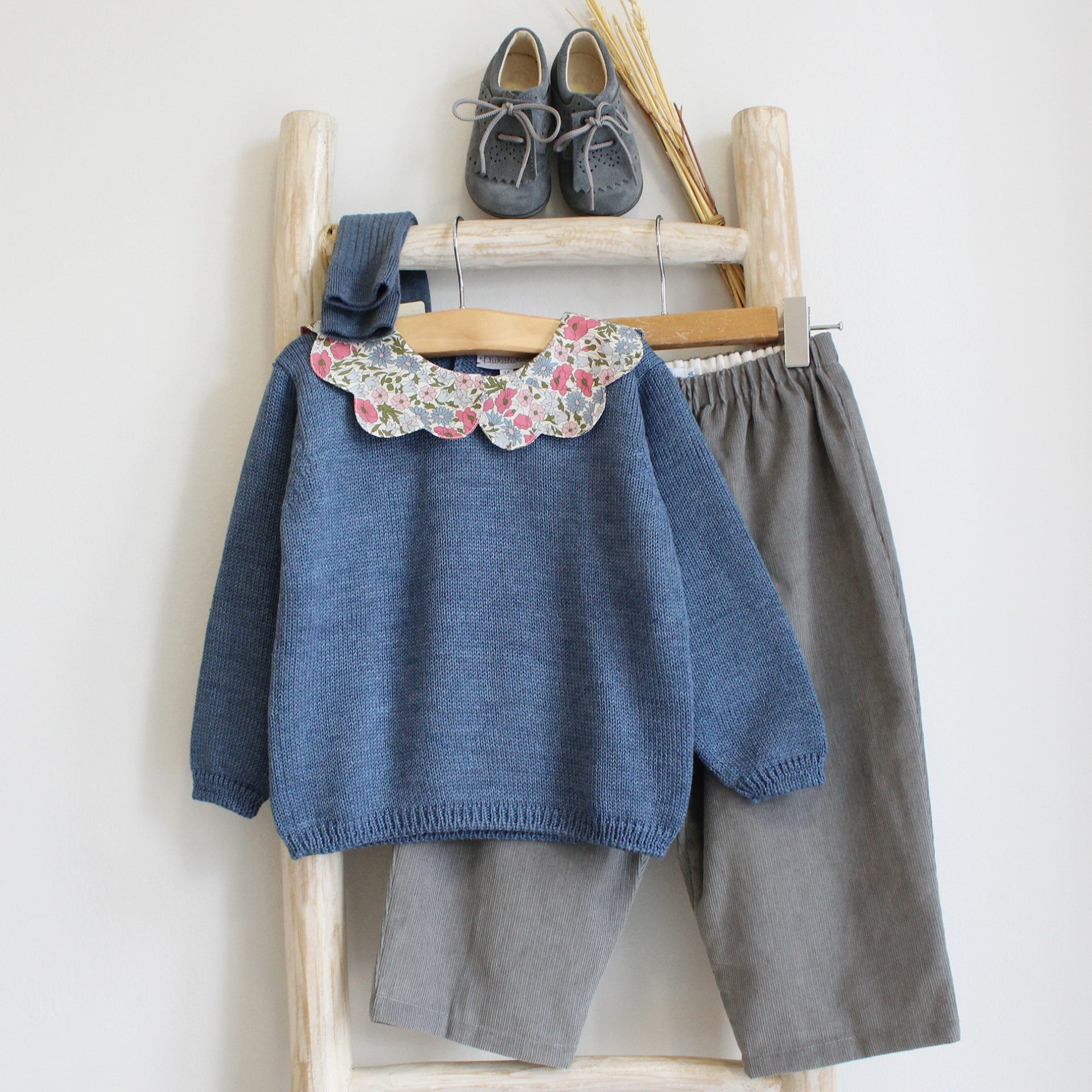 Knitted Sweater with Flower Collar