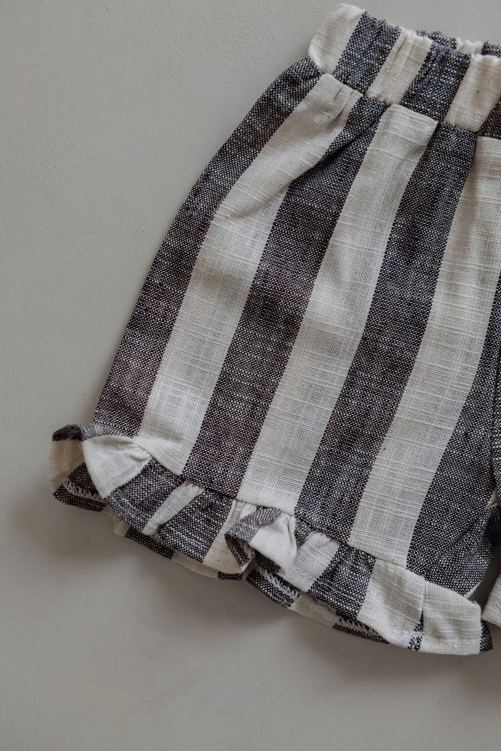 Linen Striped Shorts in Charcoal