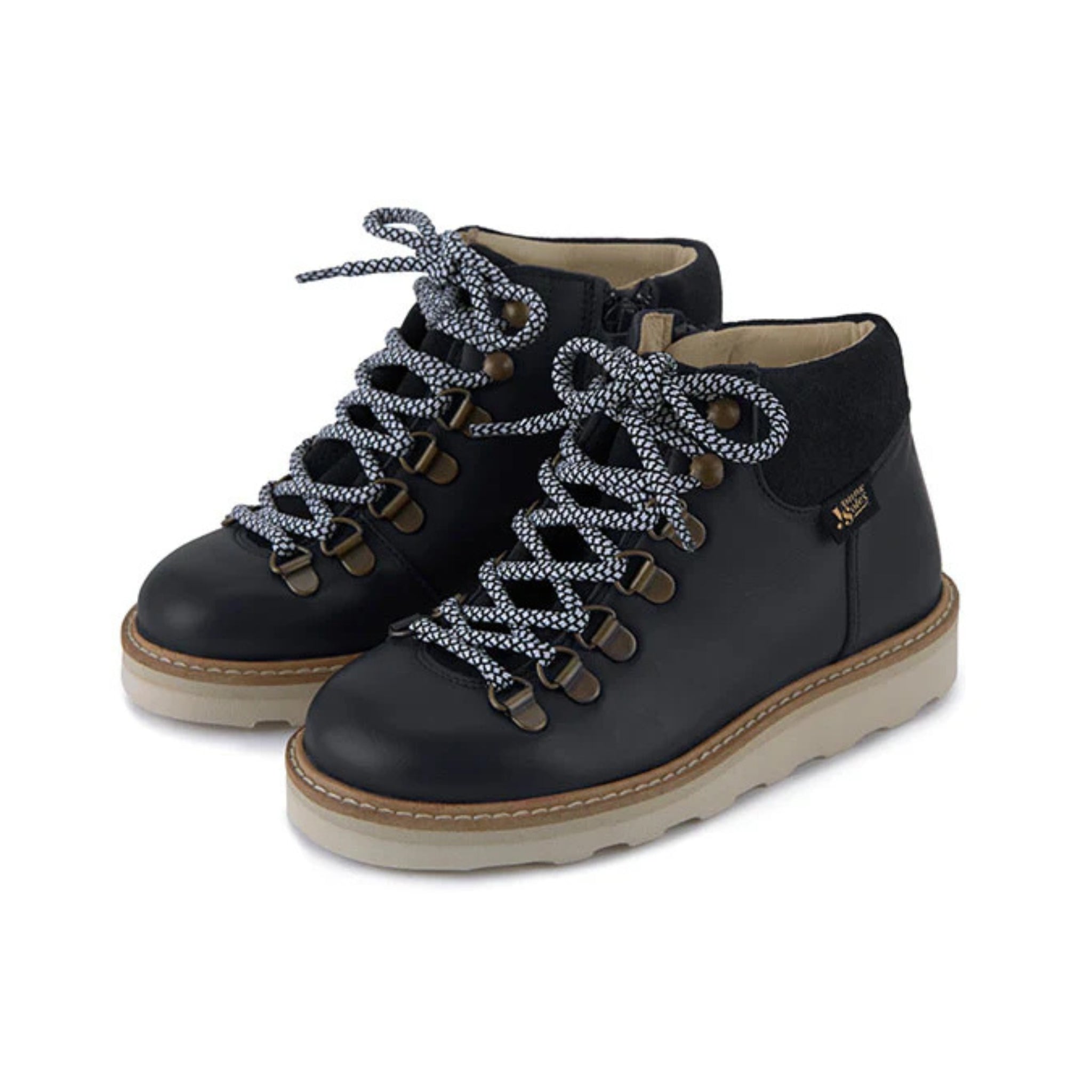 Black_80cff314-f7a2-4b76-aceb-1a5cf6c20326.jpg