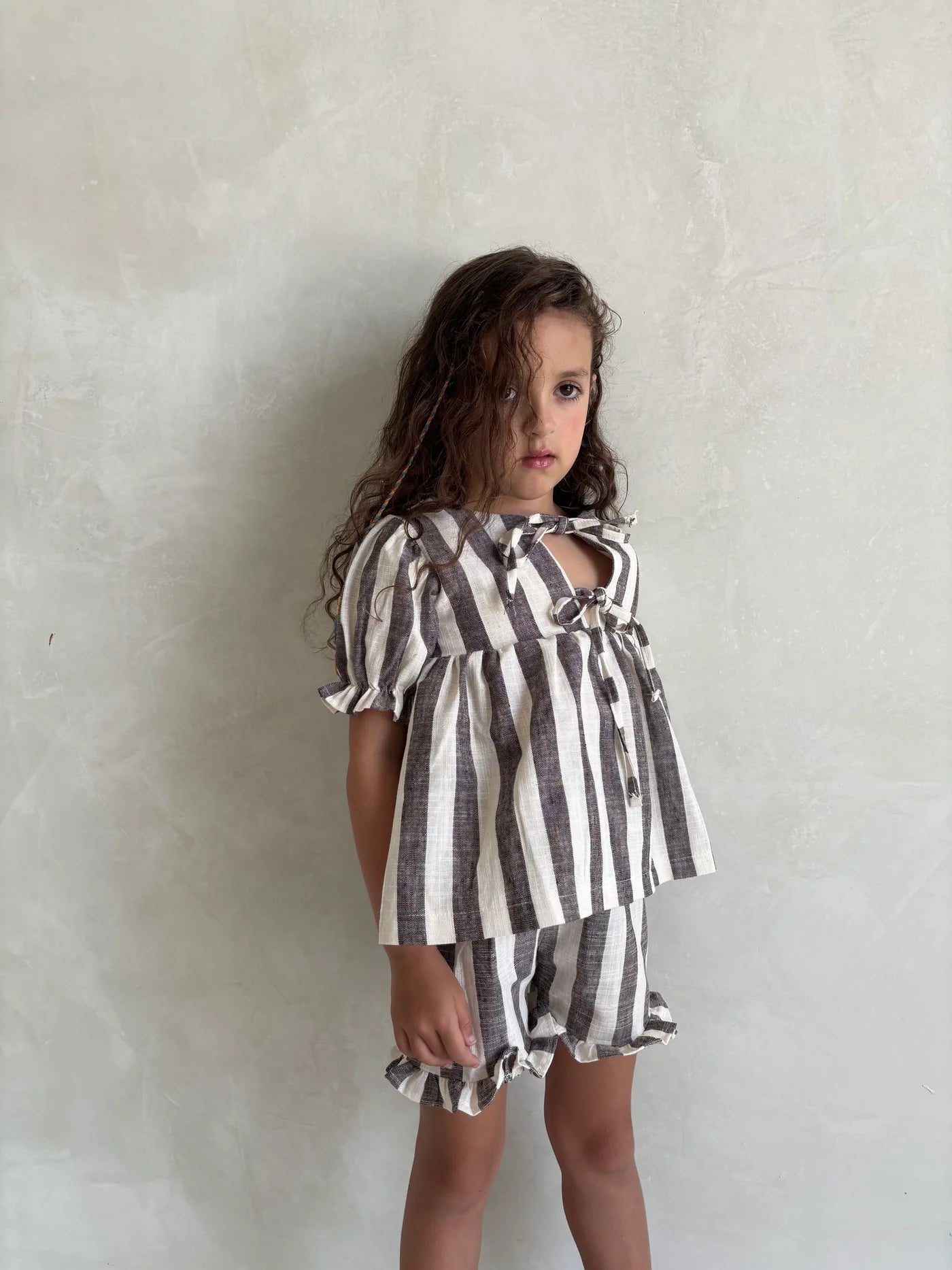 Linen Striped Shorts in Charcoal