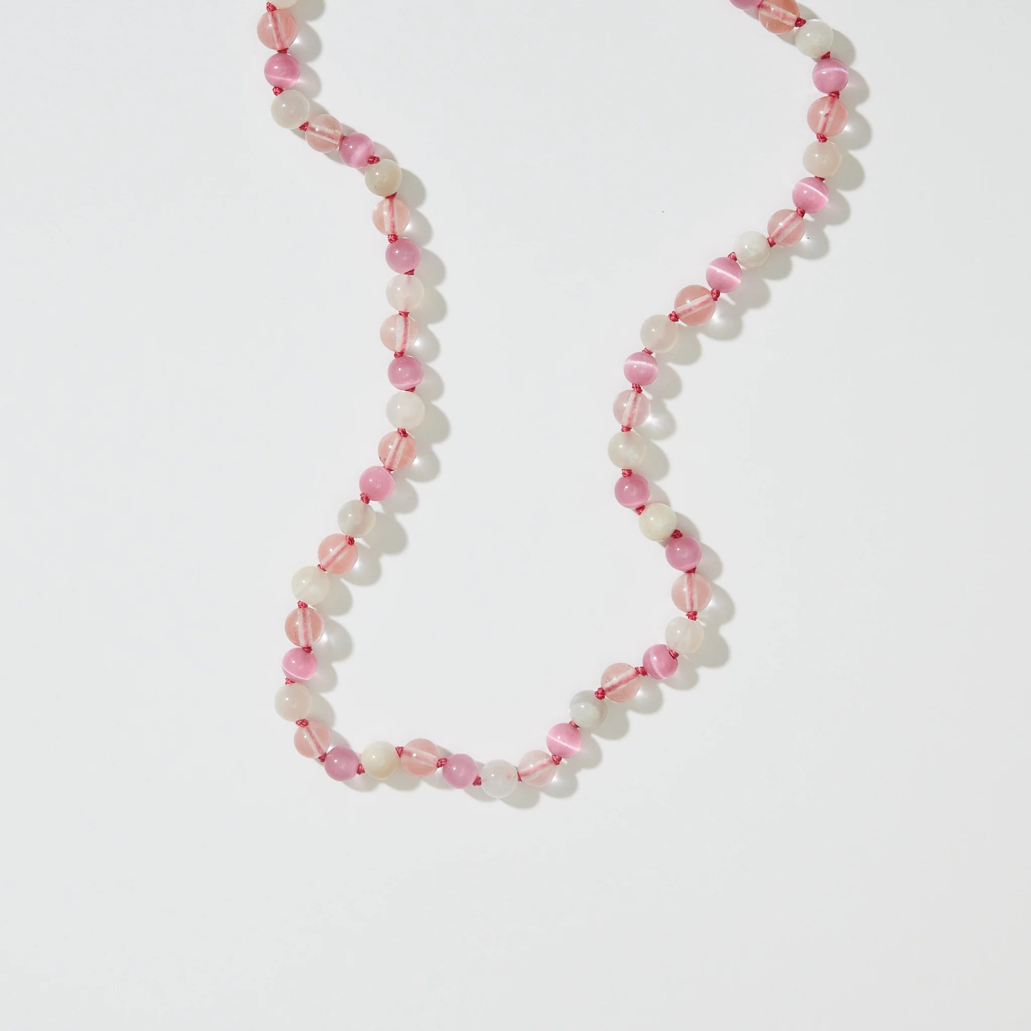 LaraNecklace_Kids2.webp