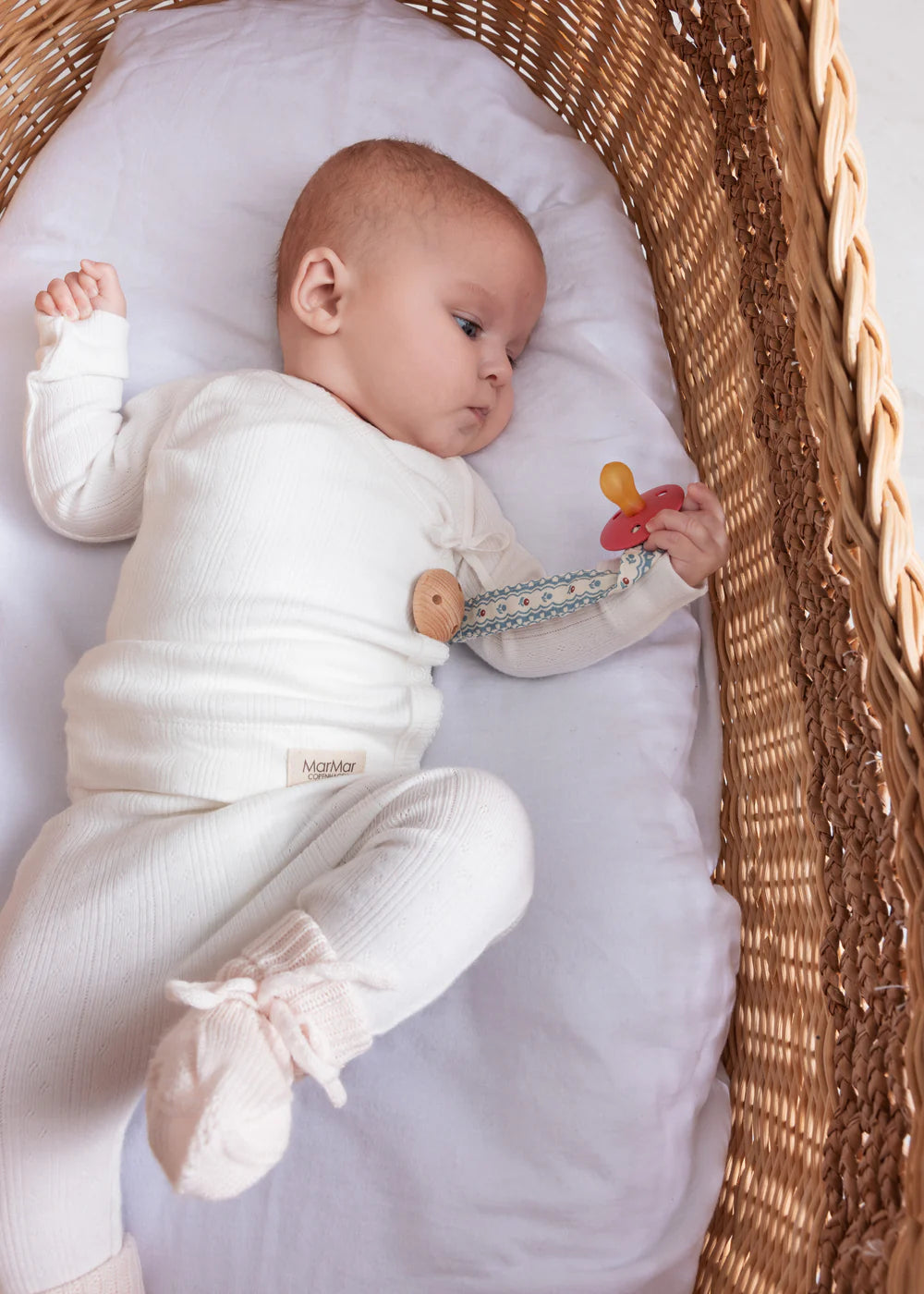 Newborn Pointelle 3-Piece Set (Hat, Blanket & Pyjamas)